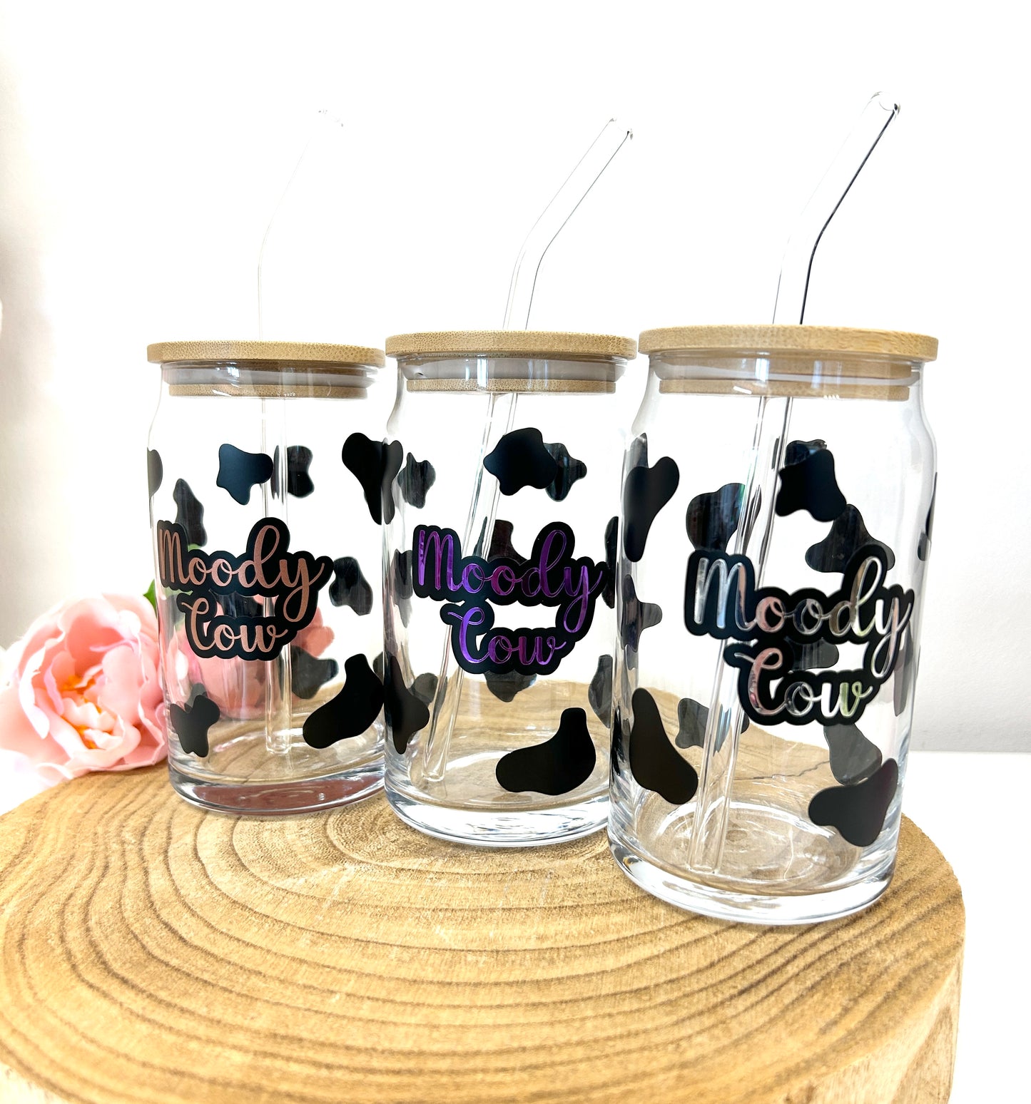 Moody cow glass with bamboo lid and straw