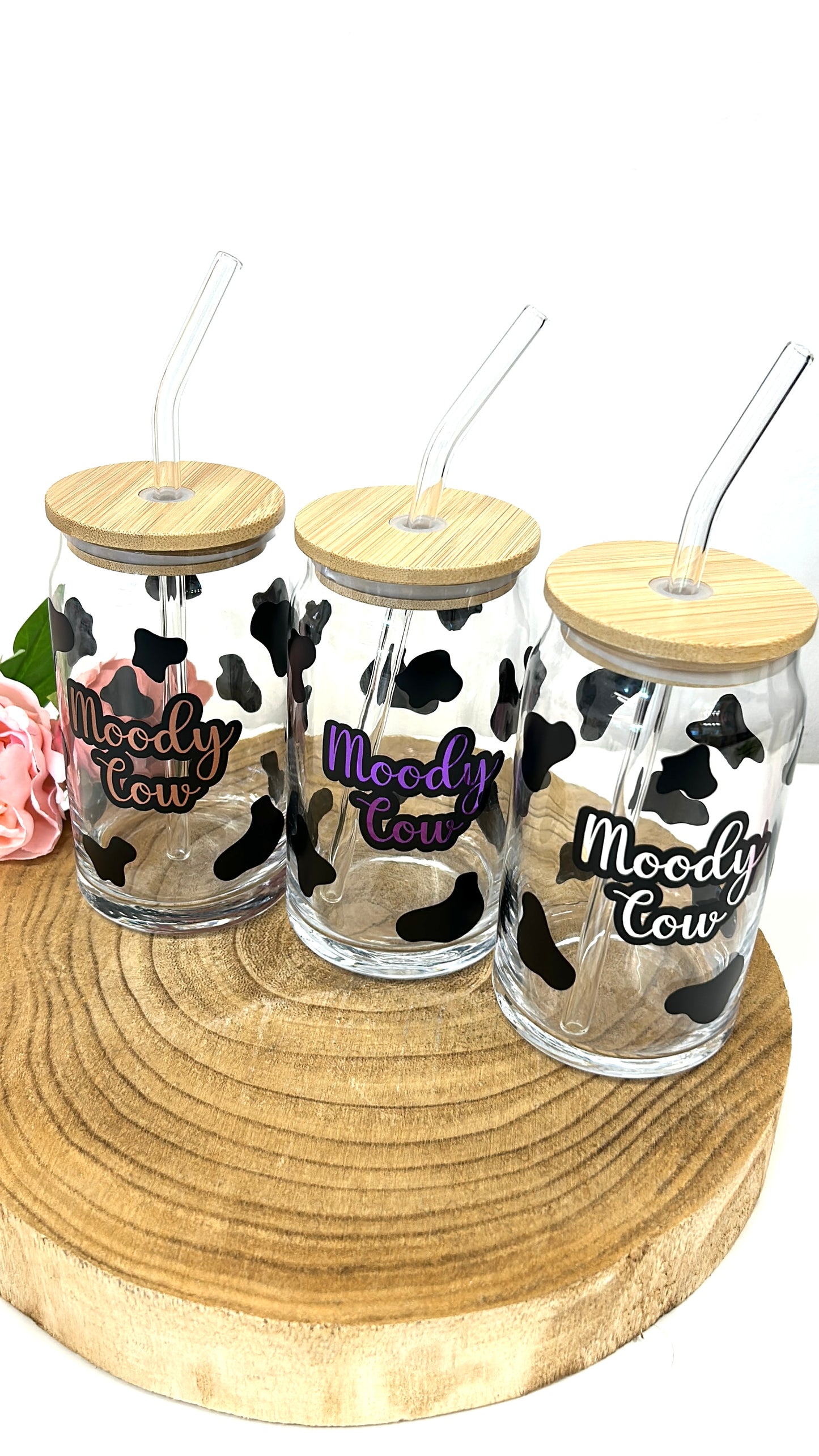 Moody cow glass with bamboo lid and straw