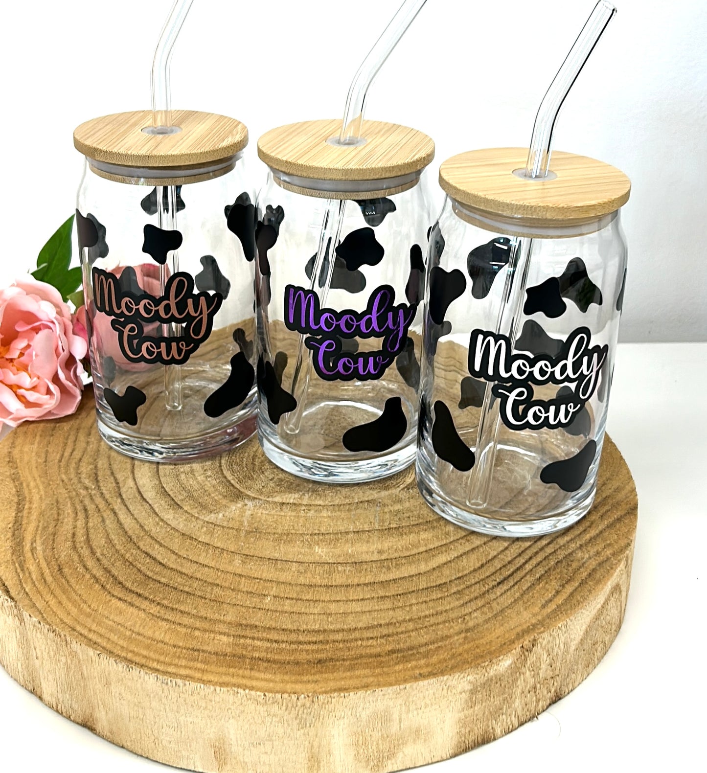 Moody cow glass with bamboo lid and straw