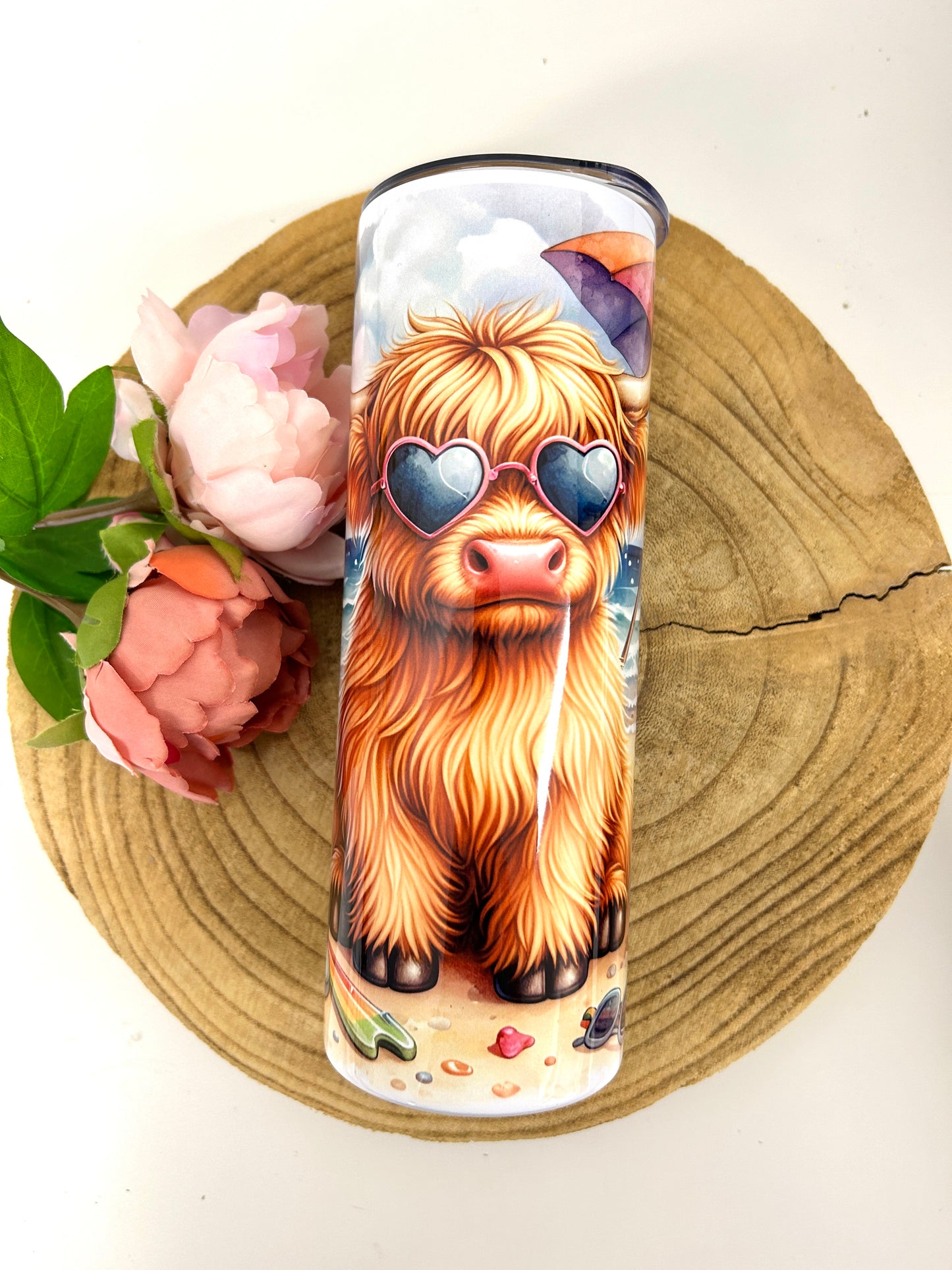 Summer highland cow drinks tumbler