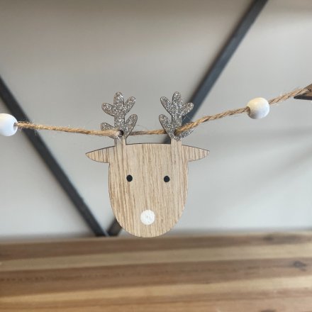 Reindeer wooden christmas garland
