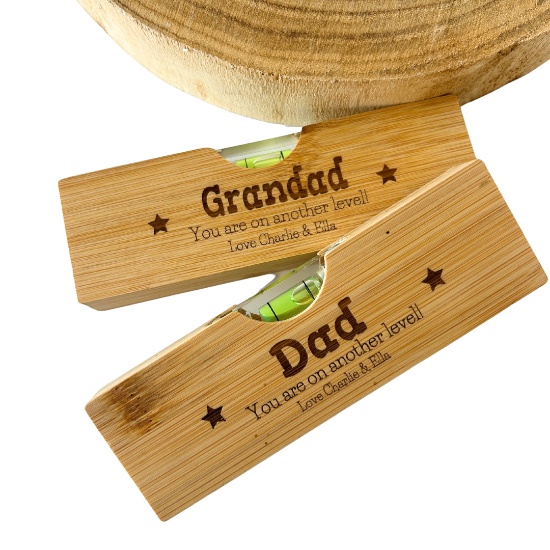 Personalised bottle opener/Level