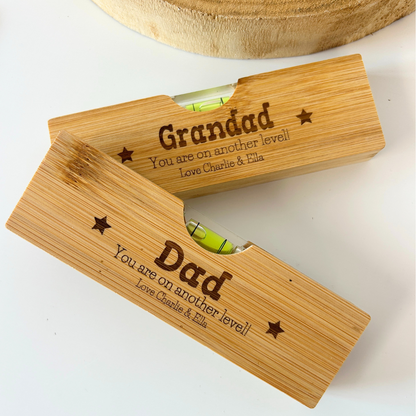 Personalised bottle opener/Level